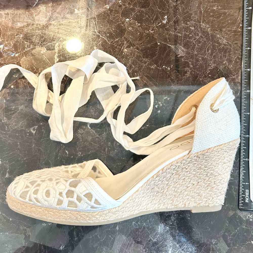 Elegant White Wedge Lace up Espadrilles, new, never worn, size 7 - Picture 7 of 7